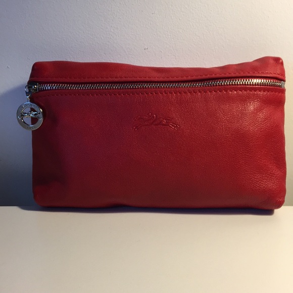 Longchamp Handbags - Longchamp cuir pouch in like new condition